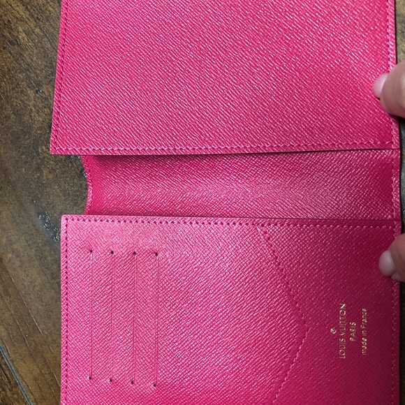 **SOLD**Louis Vuitton Passport cover - Picture 3 of 5